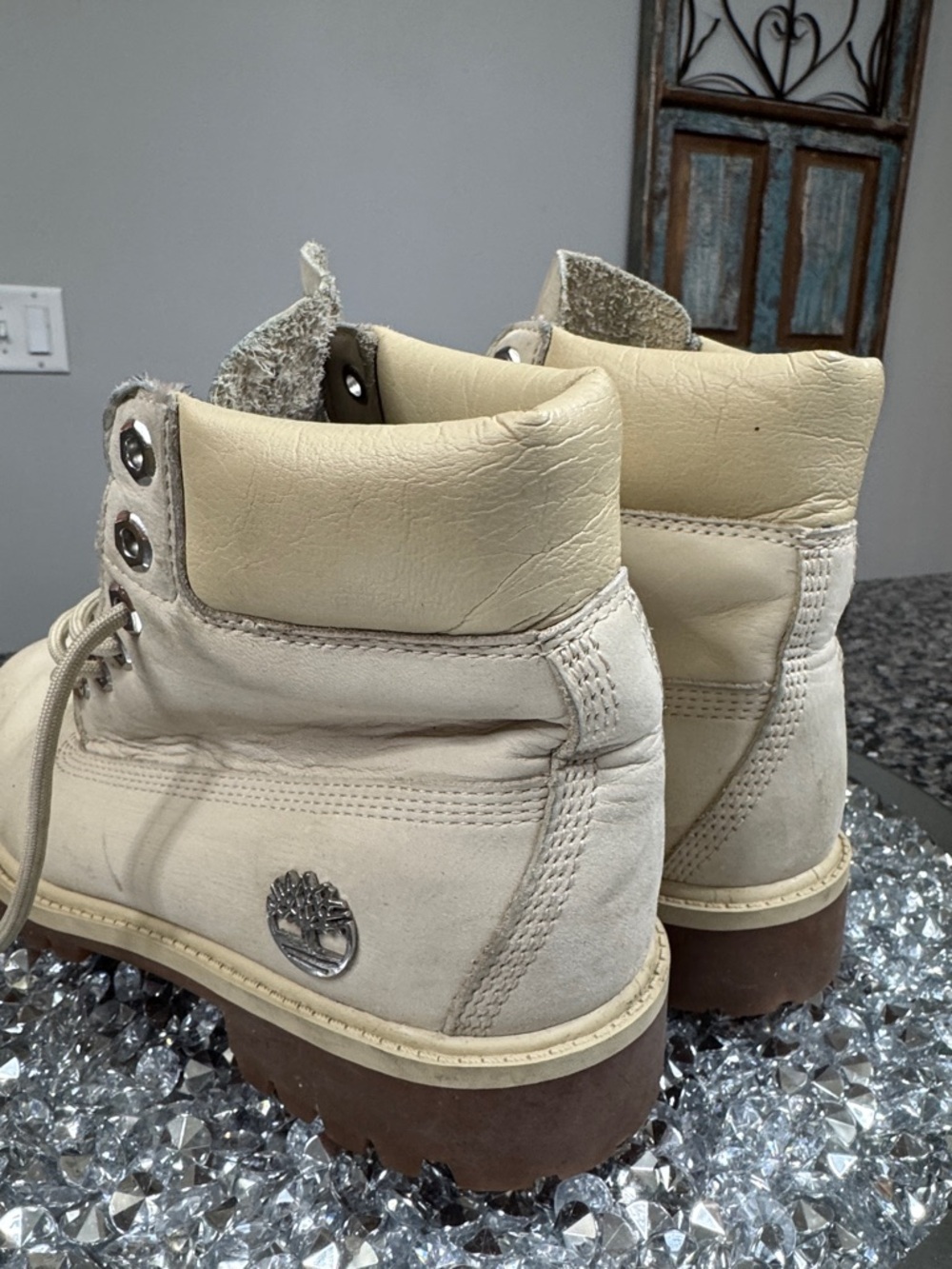 Timberland Cream Nubuck leather Hiking Boots boys 5 Womens 7 - Picture 3 of 15